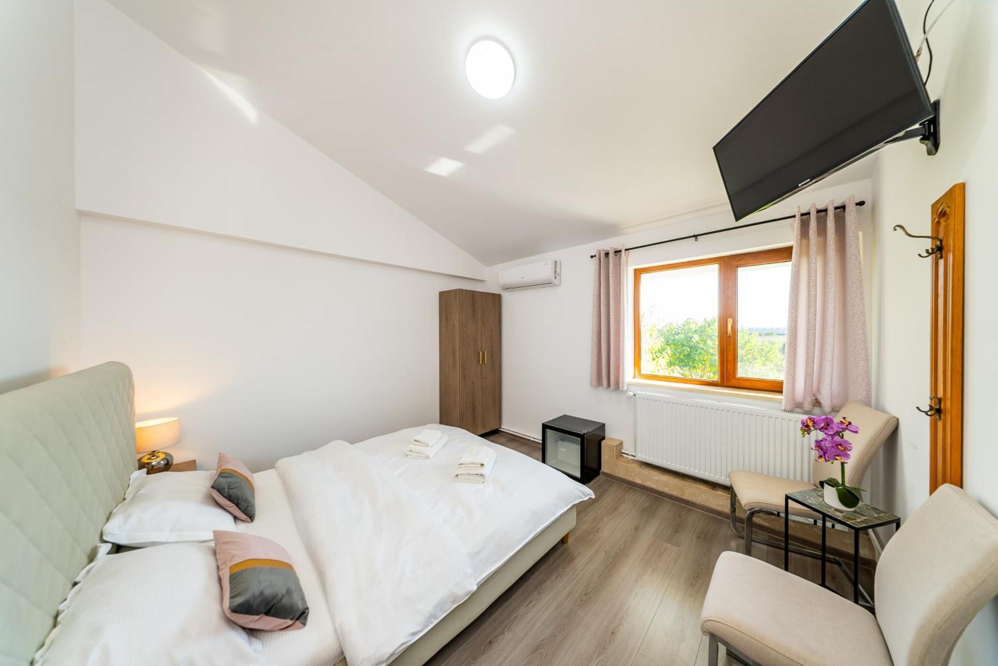 Ferienwohnung La Casa Blanca Vladimirescu Exterior foto